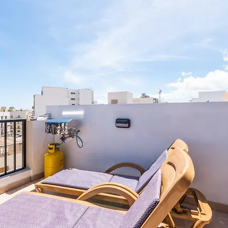 Seashells Sea View Penthouse With Private Hot Tub & Large Sunny Terrace With Stunning Views - By Getwaysmalta