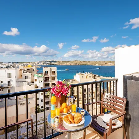 Seashells Sea View Penthouse With Private Hot Tub & Large Sunny Terrace With Stunning Views - By Getwaysmalta Апартаменты Сент-Полс-Бей