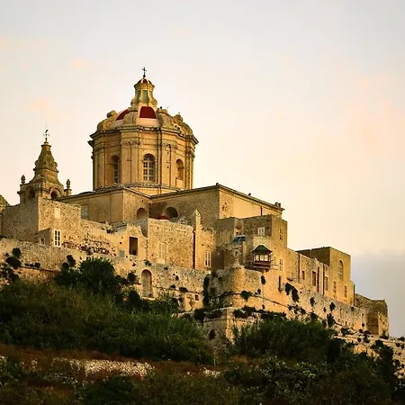 Seashells Sea View Penthouse With Private Hot Tub & Large Sunny Terrace With Stunning Views - By Getwaysmalta