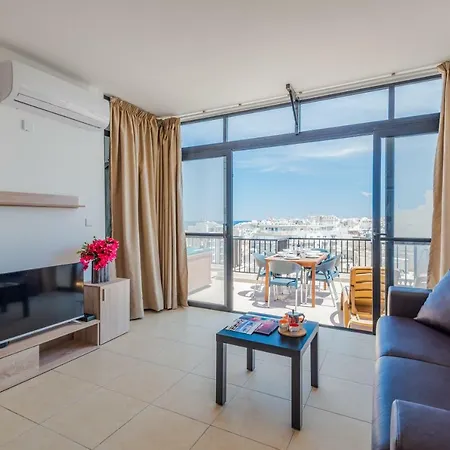 Апартаменты Seashells Sea View Penthouse With Private Hot Tub & Large Sunny Terrace With Stunning Views - By Getwaysmalta
