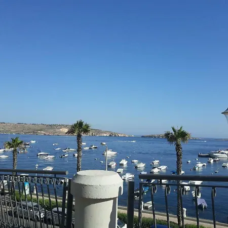 Seashells Sea View Penthouse With Private Hot Tub & Large Sunny Terrace With Stunning Views - By Getwaysmalta Апартаменты Сент-Полс-Бей