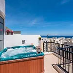 Seashells Sea View Penthouse With Private Hot Tub & Large Sunny Terrace With Stunning Views - By Getwaysmalta * Сент-Полс-Бей
